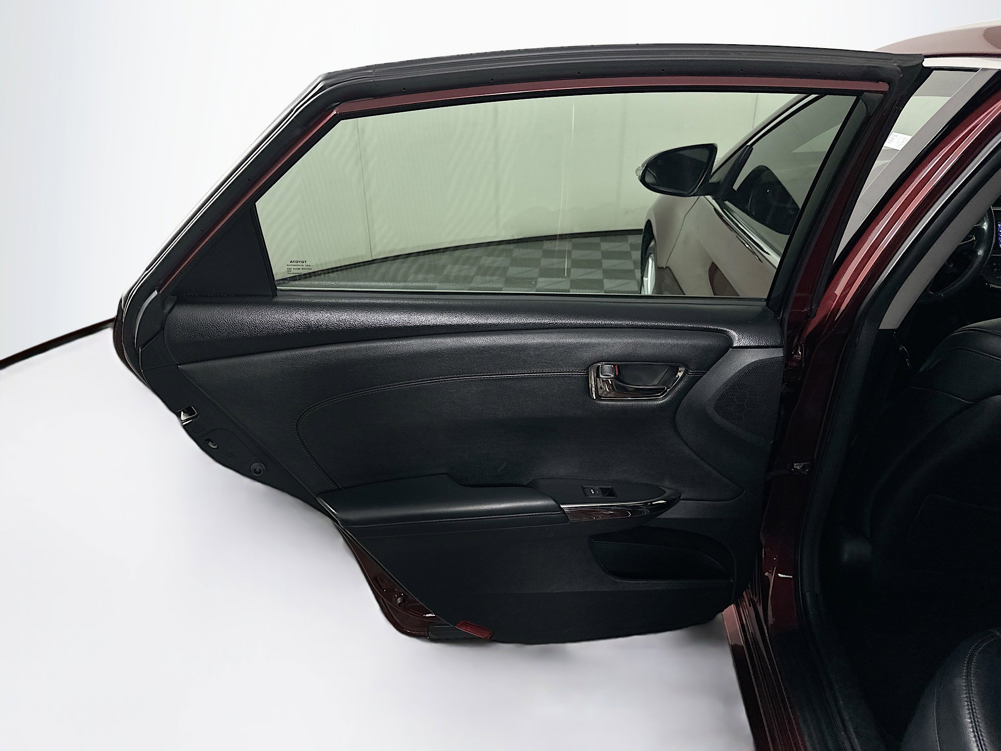 Used 2013 Toyota Avalon XLE Touring image 26