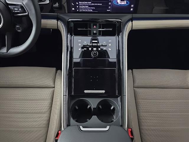 New 2025 Porsche Panamera 4 image 23