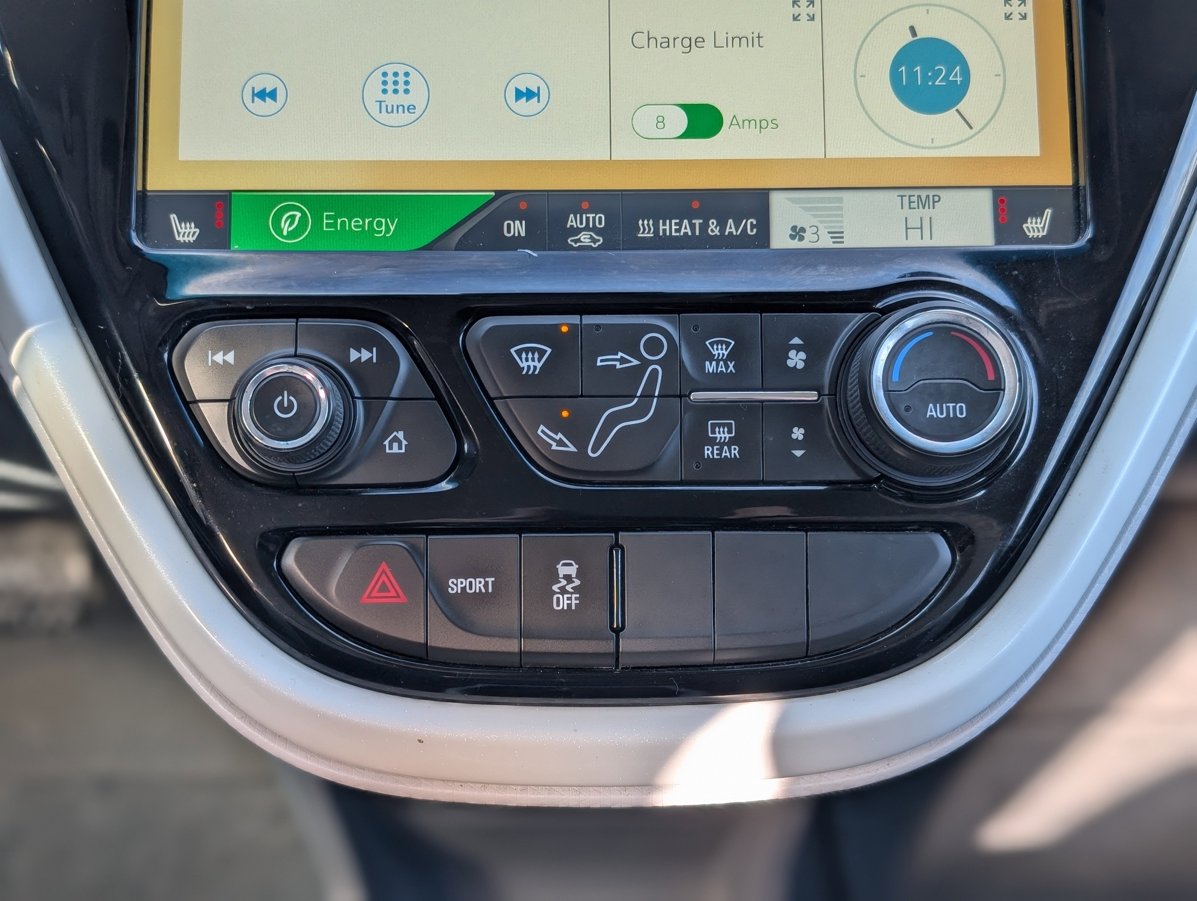 Used 2017 Chevrolet Bolt LT image 20