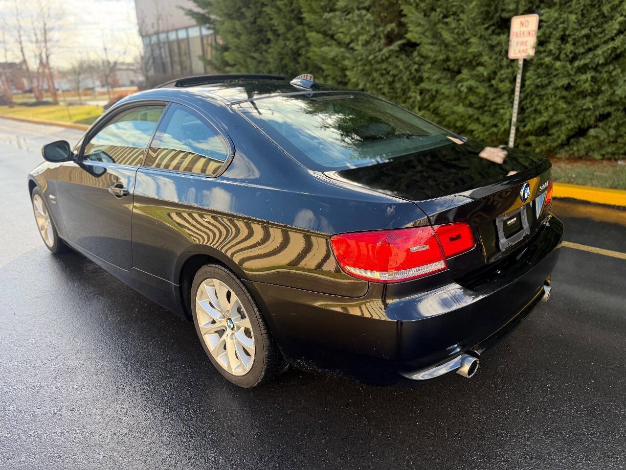 Used 2010 BMW 335i xDrive Coupe image 10