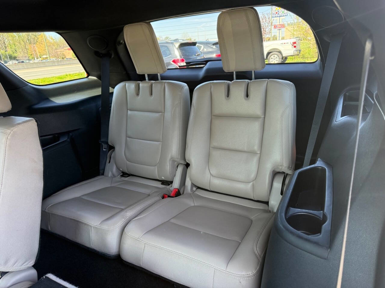Used 2018 Ford Explorer Limited FWD image 11