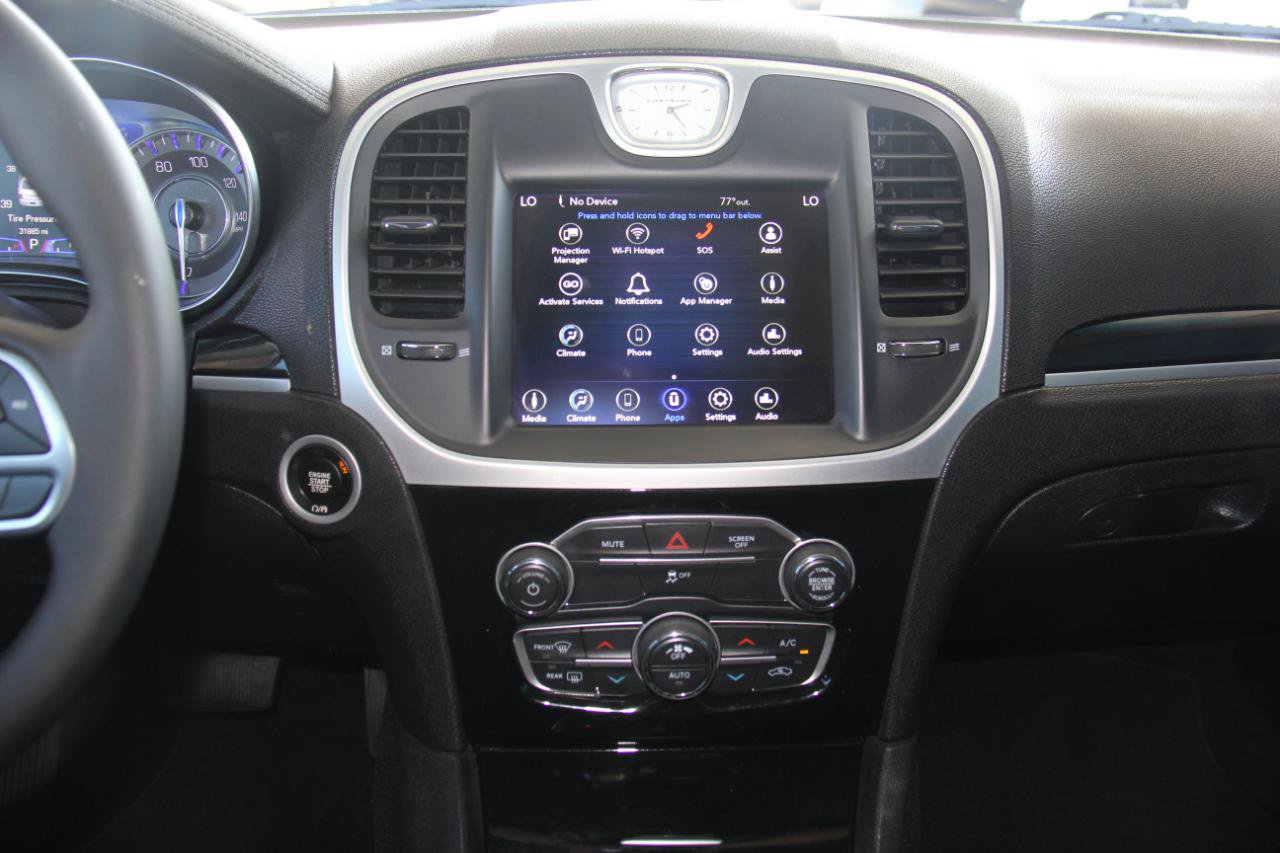 Used 2023 Chrysler 300 Touring w/ Sport Appearance Package RWD image 15