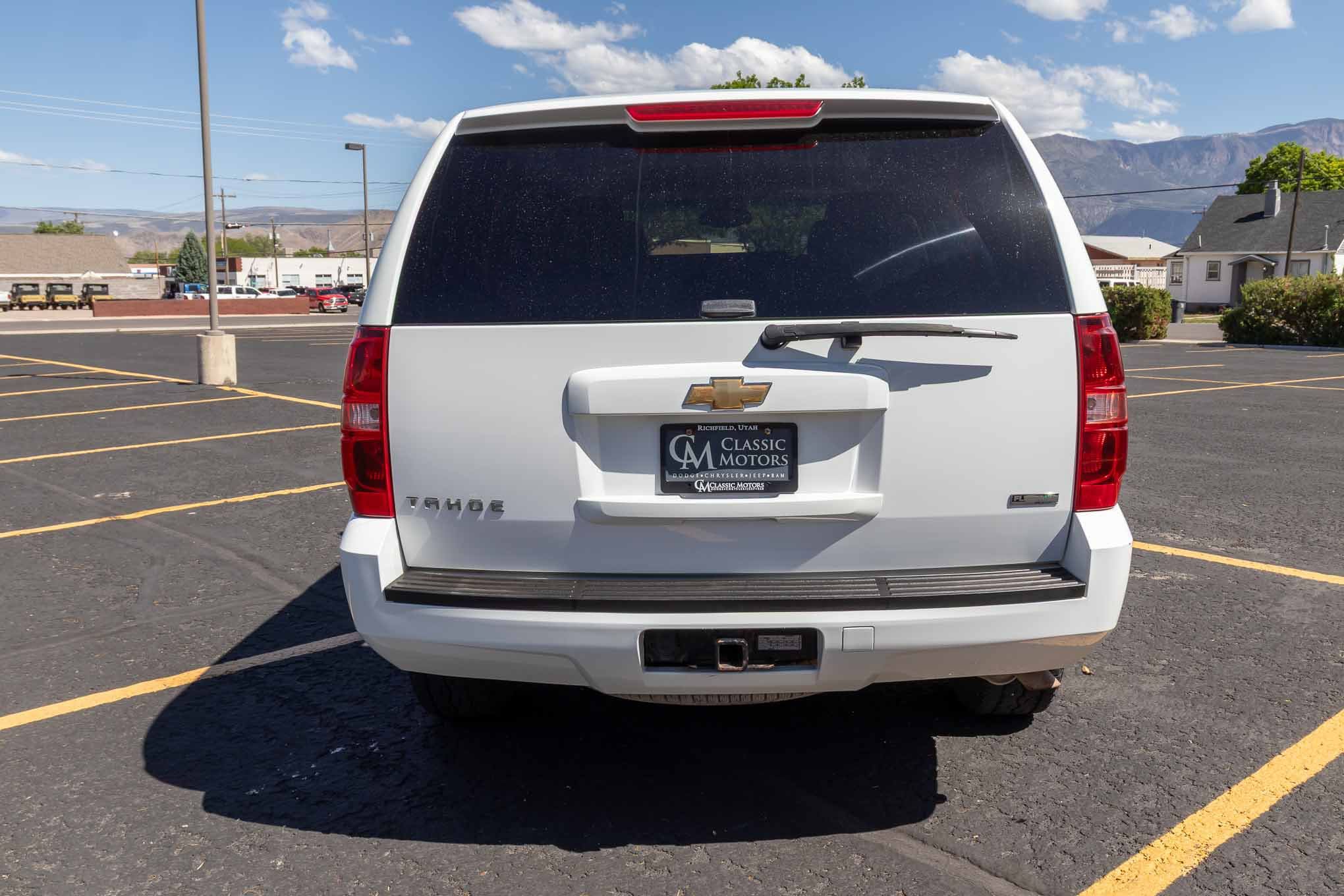 Used 2011 Chevrolet Tahoe LS AWD/4WD image 5