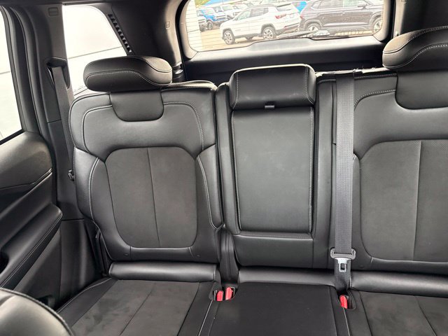 Used 2023 Jeep Grand Cherokee Altitude AWD/4WD image 27