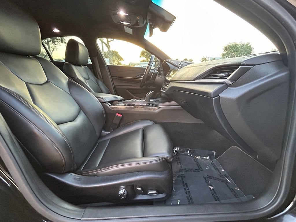 Used 2023 Cadillac CT4 V w/ Technology Package RWD image 24
