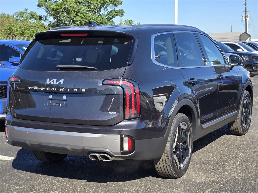New 2025 Kia Telluride EX image 3