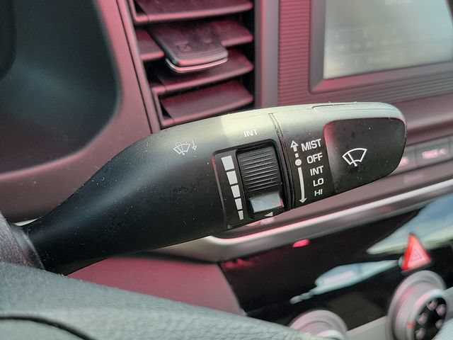 Used 2019 Hyundai Elantra SE w/ Cargo Package FWD image 15