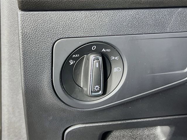 Used 2024 Volkswagen Tiguan SEL R-Line image 12