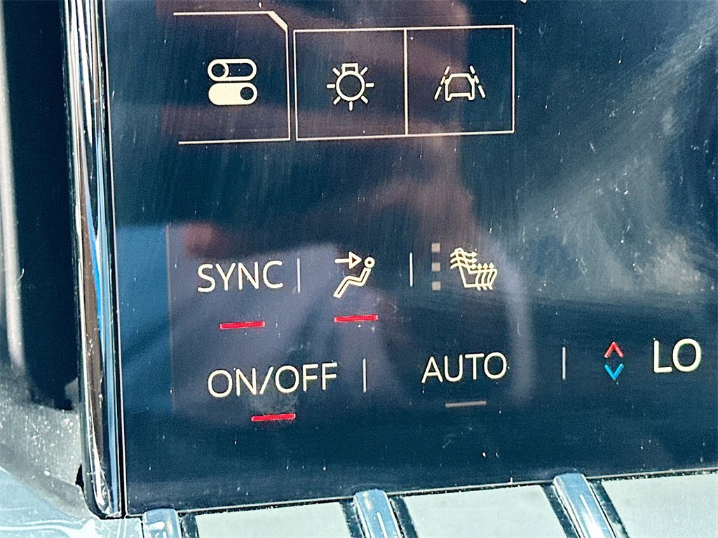 Used 2025 GMC Acadia Elevation image 20