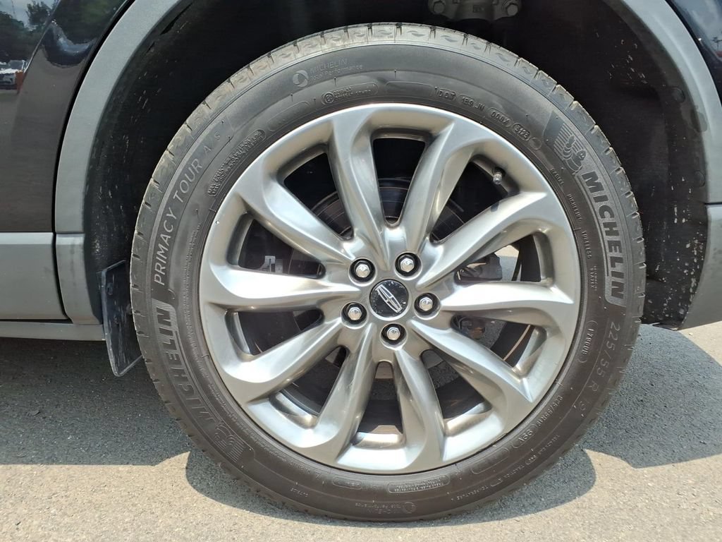 Certified 2021 Lincoln Corsair AWD w/ Premium Package image 24