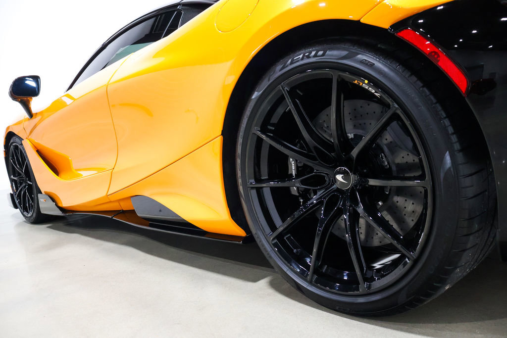 Used 2022 McLaren 765LT image 39