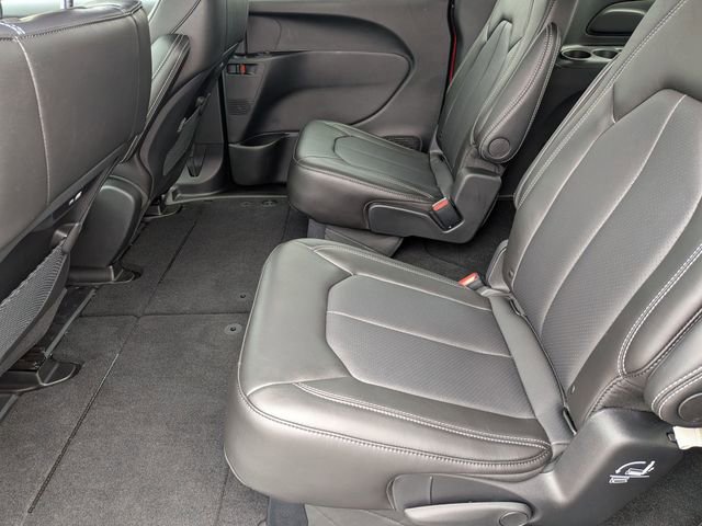New 2027 Chrysler Pacifica Select FWD image 22