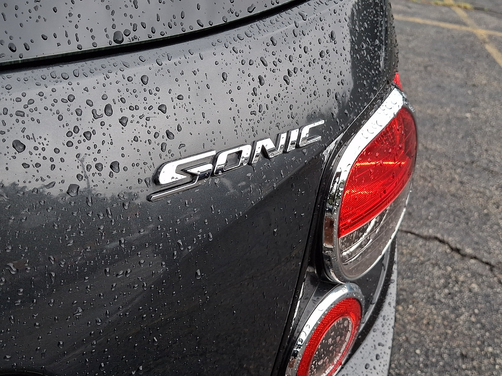 Used 2014 Chevrolet Sonic LS FWD image 30