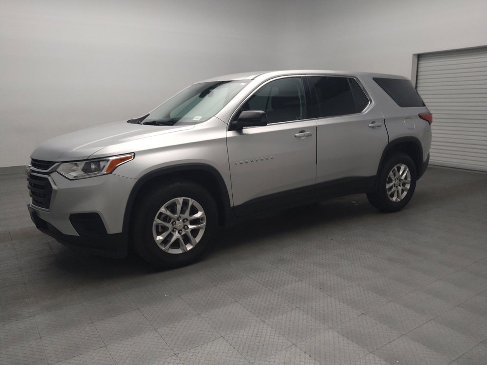 Used 2019 Chevrolet Traverse LS FWD image 2