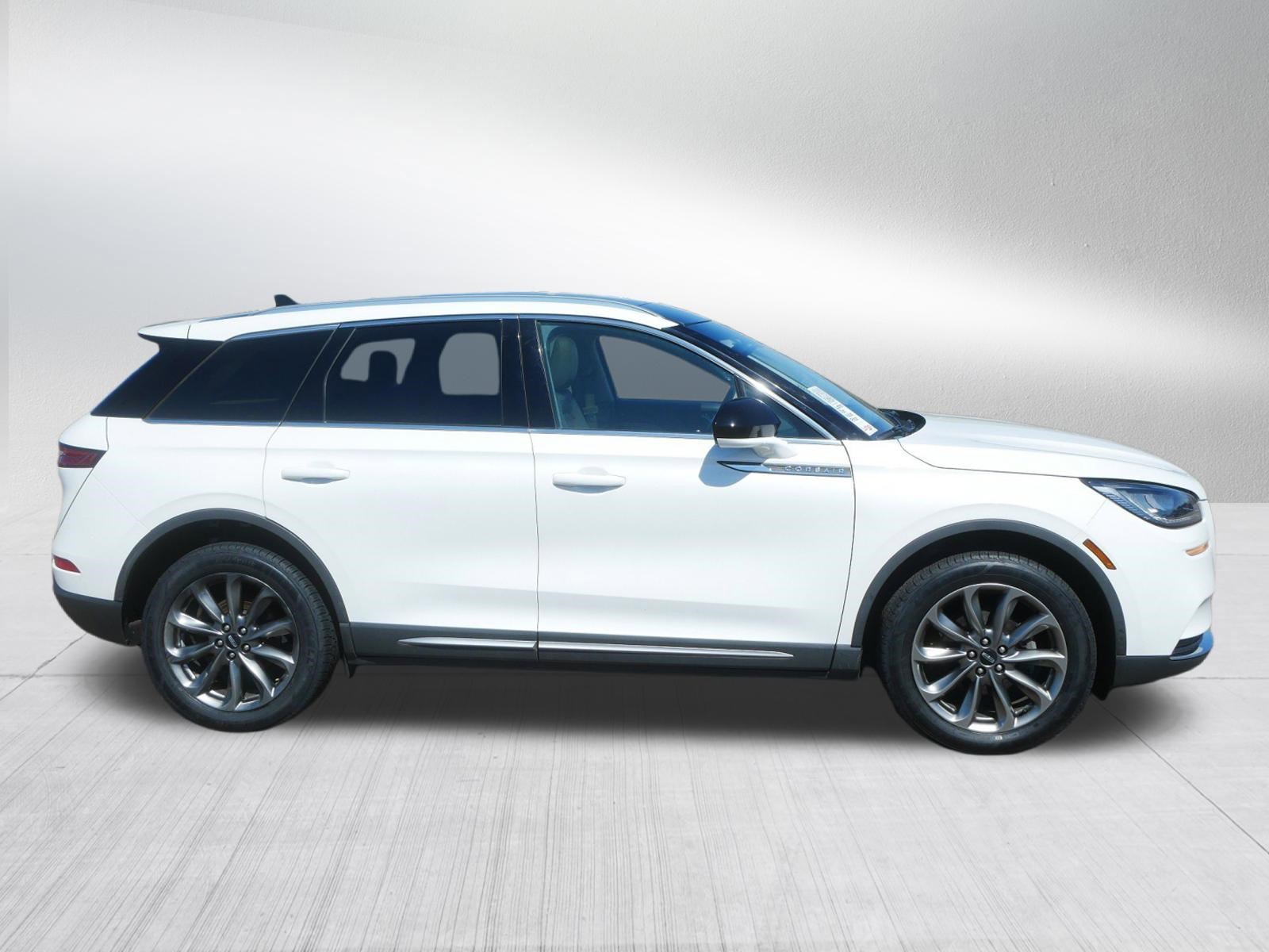 Used 2021 Lincoln Corsair AWD w/ Premium Package image 8