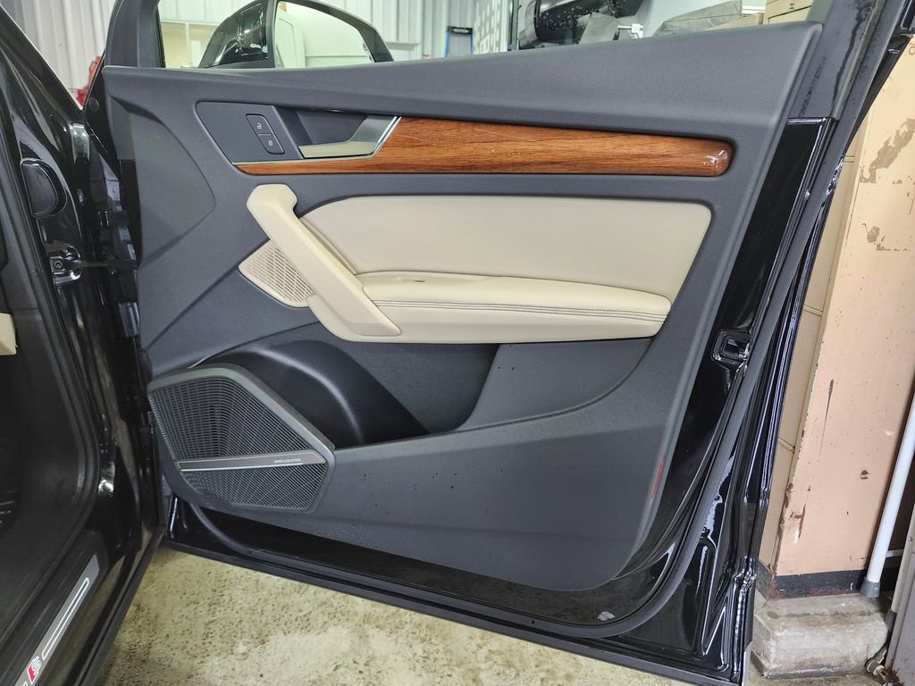 Certified 2023 Audi Q5 e Premium Plus w/ Premium Plus Package image 15