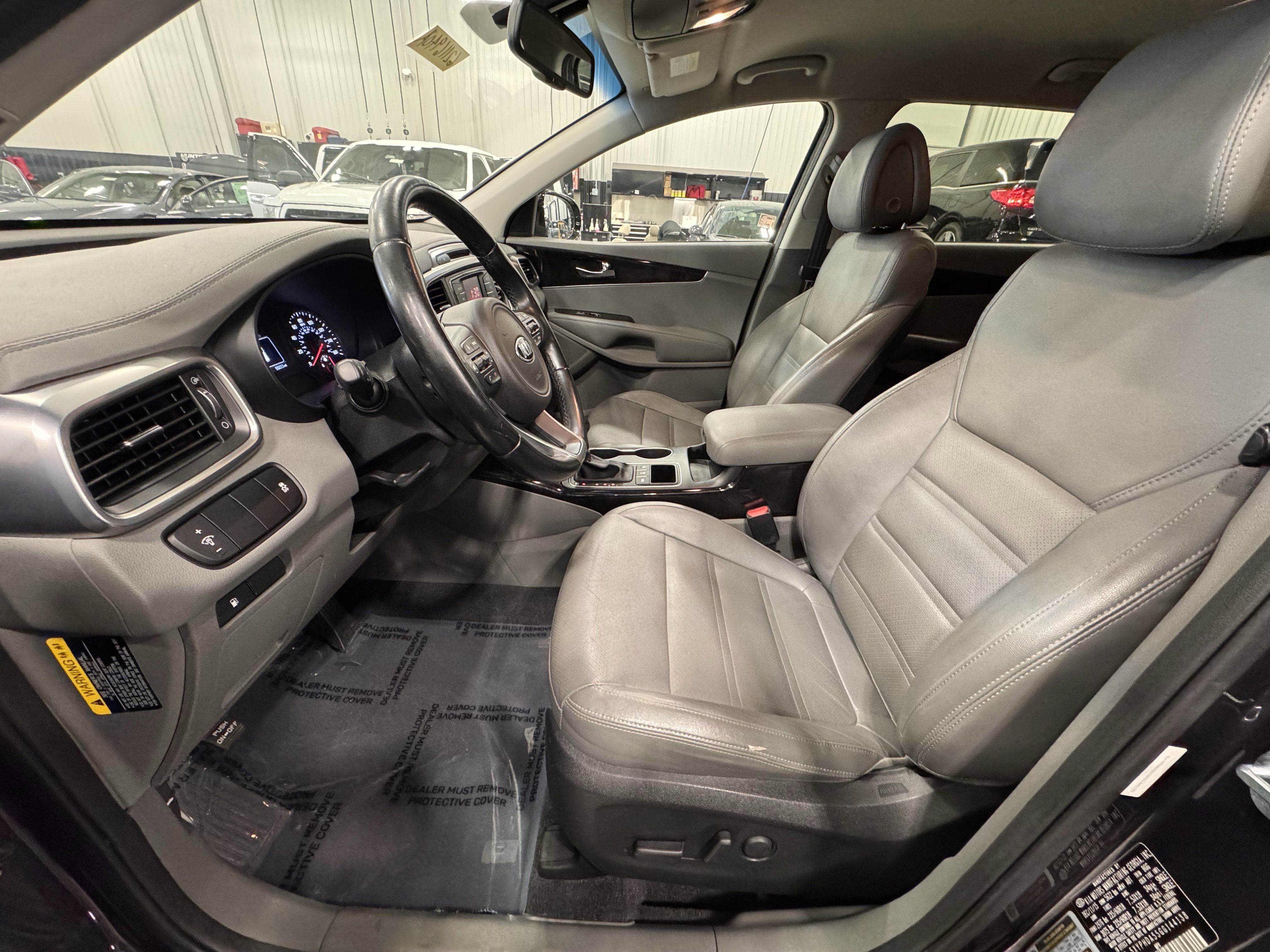 Used 2016 Kia Sorento EX image 17