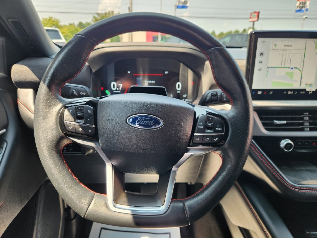 Used 2025 Ford Explorer ST-Line AWD/4WD image 23