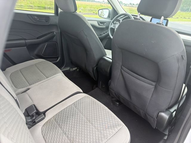 Used 2022 Ford Escape SE FWD image 17