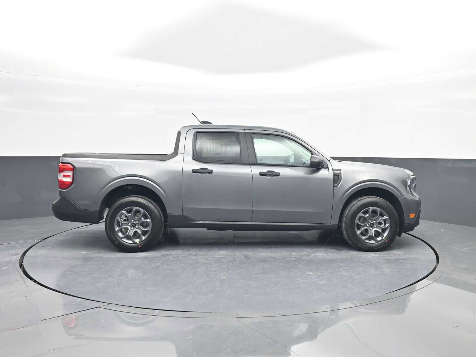 New 2025 Ford Maverick XLT w/ Equipment Group 301A image 9