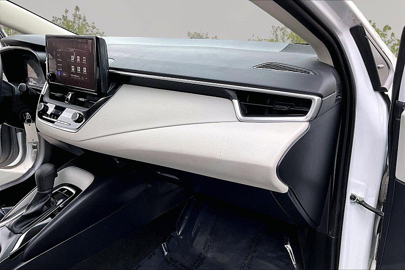 Used 2023 Toyota Corolla LE FWD image 25