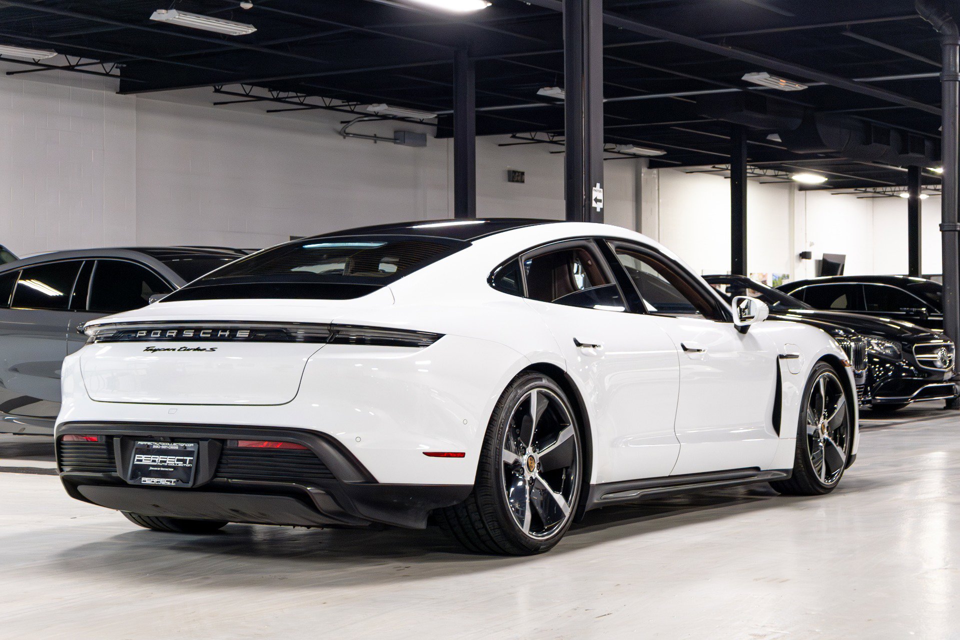 Used 2020 Porsche Taycan Turbo S image 16