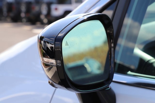 New 2026 Chrysler Pacifica Select image 11