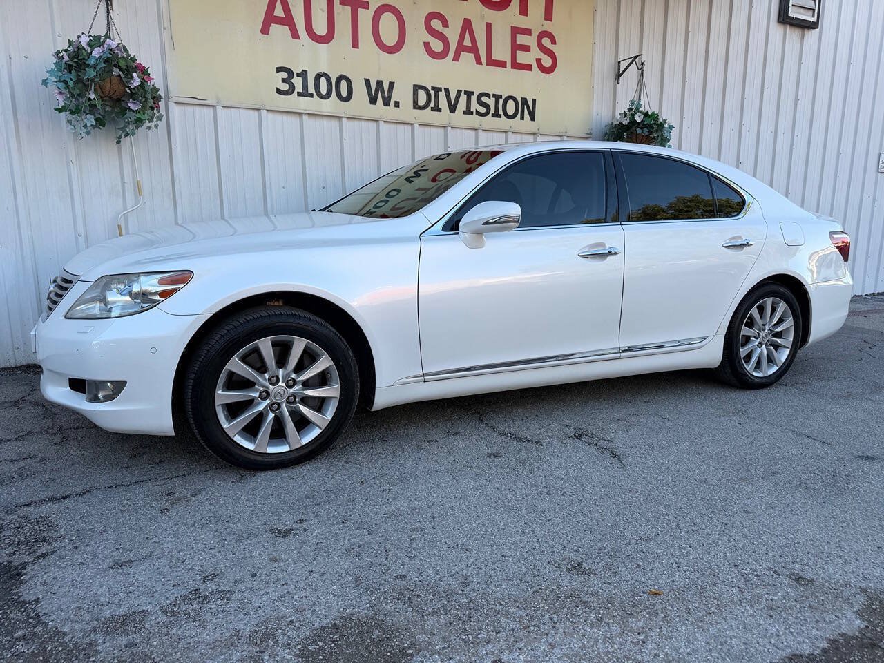 Used 2010 Lexus LS 460 AWD image 8