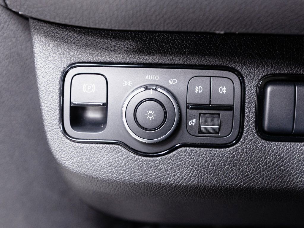 Used 2024 Mercedes-Benz Sprinter 144 Cargo image 9