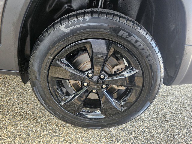 Used 2021 Jeep Cherokee Latitude Plus AWD/4WD image 33
