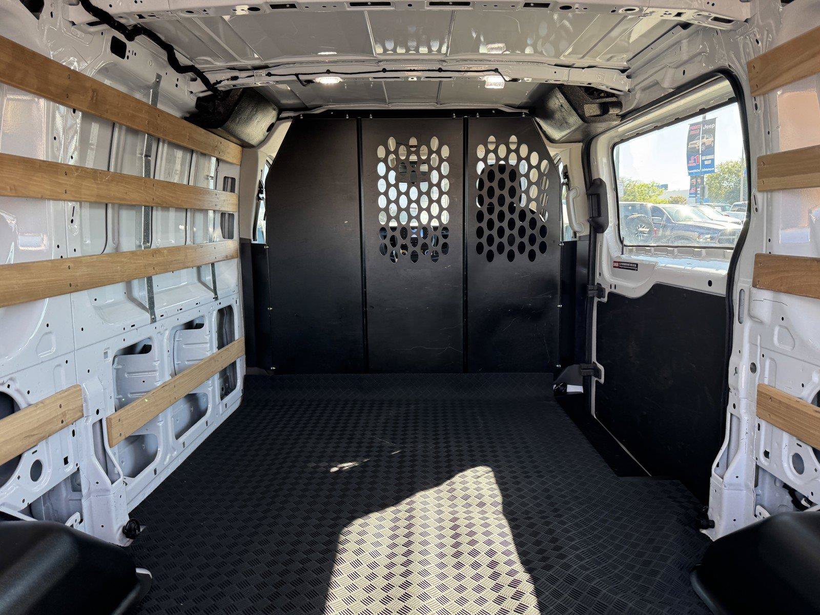 Used 2025 Ford Transit 250 Low Roof w/ Exterior Upgrade Package RWD image 10