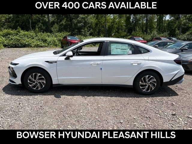 New 2026 Hyundai Sonata Blue FWD image 2