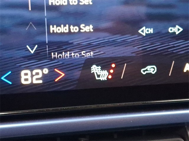 New 2026 Chevrolet Equinox EV LT image 16