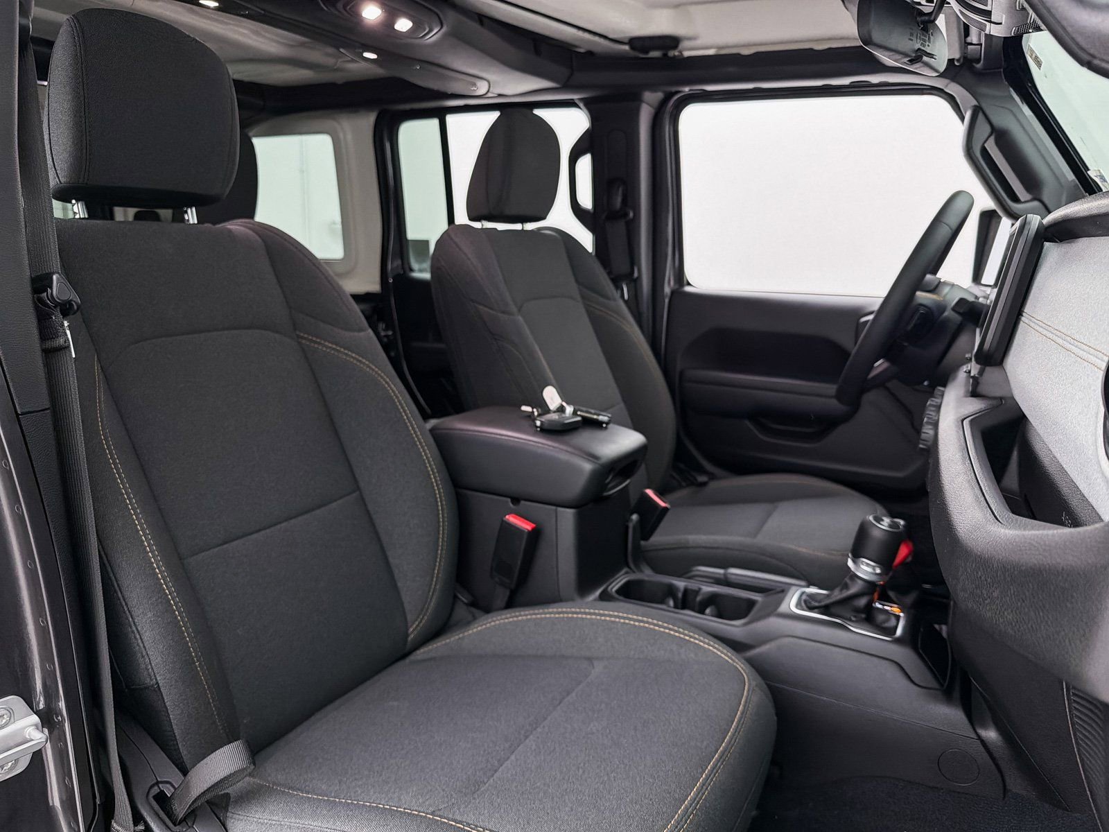 Used 2024 Jeep Wrangler Sport S image 25