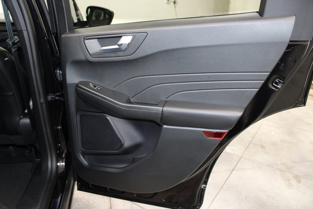 New 2026 Ford Escape ST-Line w/ Cold Weather Package image 29
