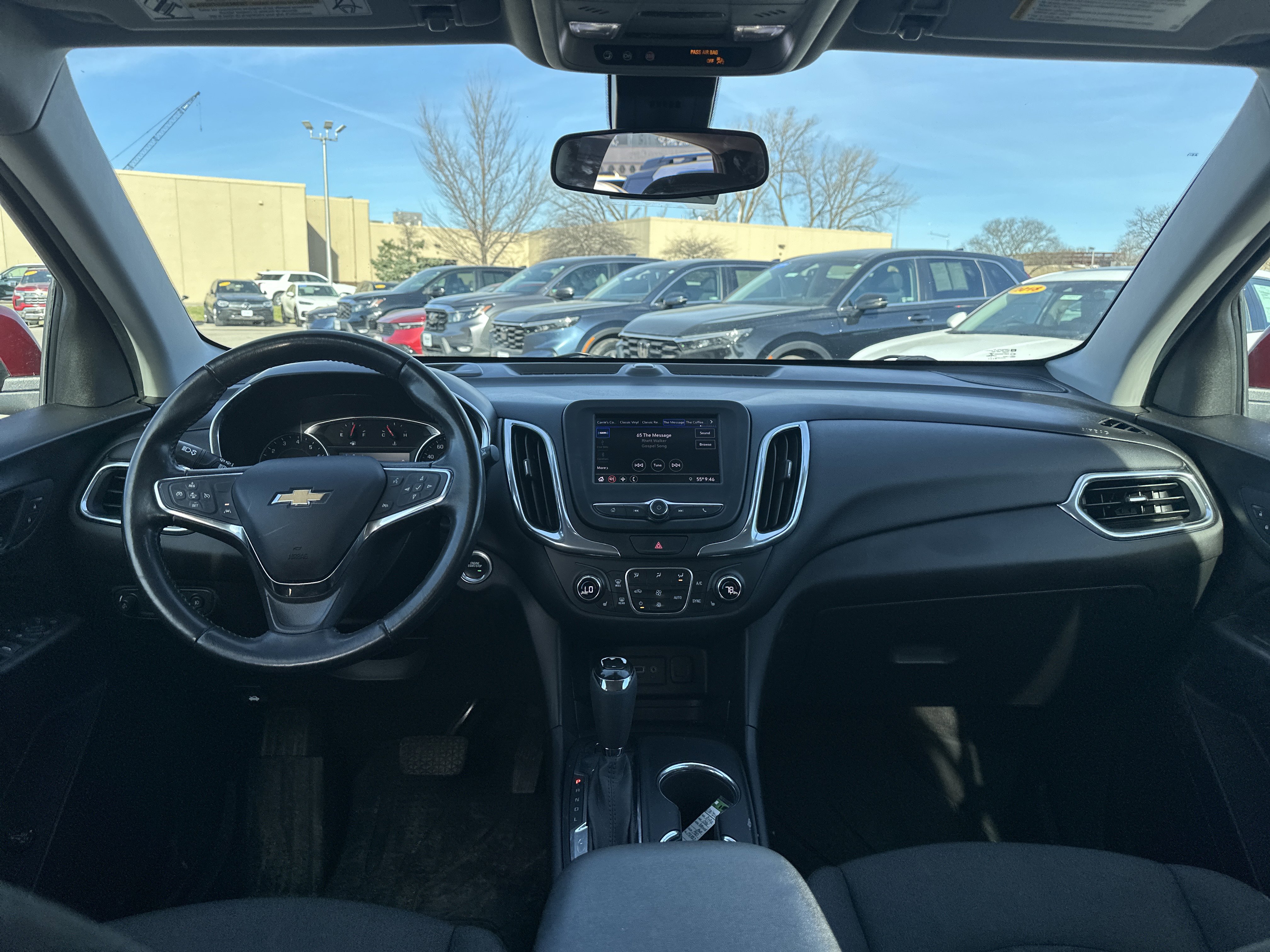 Used 2020 Chevrolet Equinox LT image 18