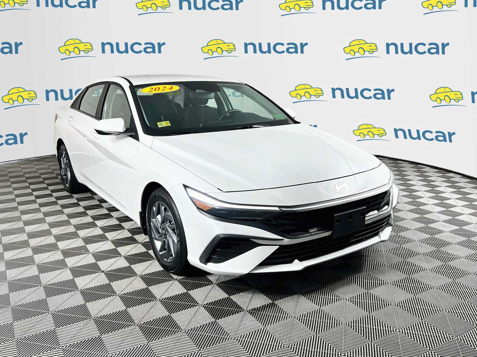 Certified 2024 Hyundai Elantra SEL FWD image 1