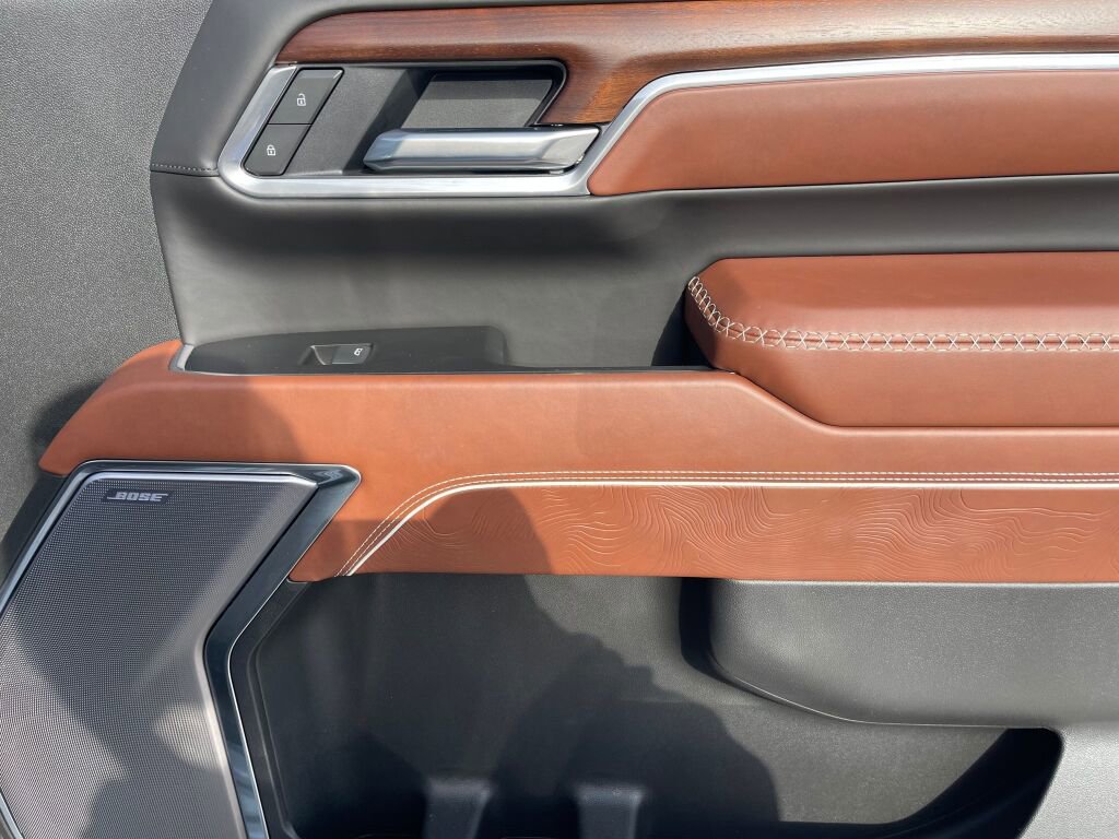 Used 2025 GMC Sierra 2500 Denali Ultimate w/ Max Trailering Package image 28