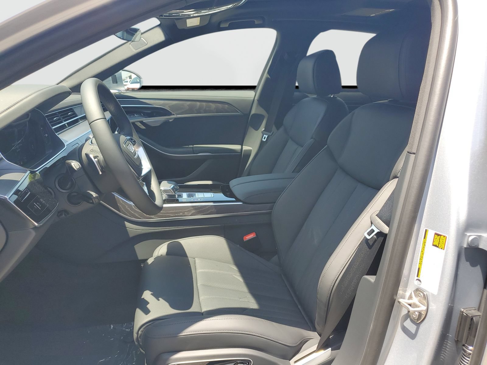New 2026 Audi A8 L 3.0T AWD/4WD image 17