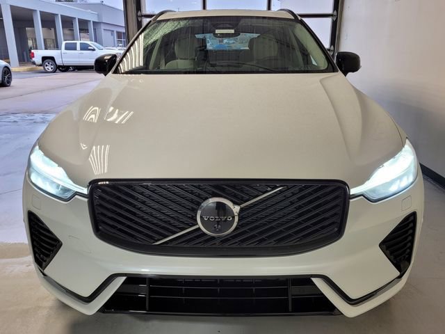 New 2026 Volvo XC60 B5 Ultra w/ Protection Package Premier image 4
