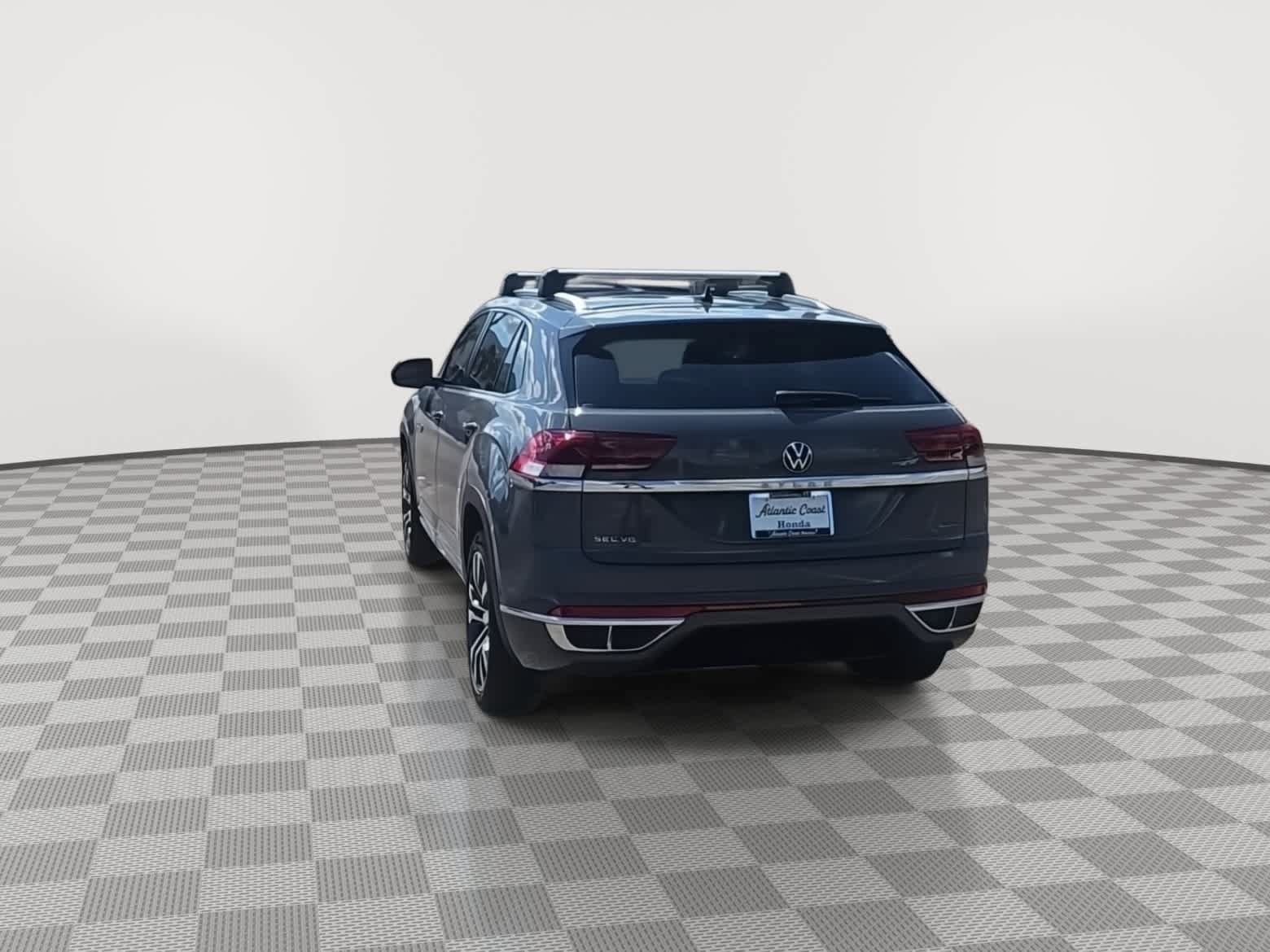 Used 2023 Volkswagen Atlas Cross Sport SEL Premium R-Line AWD/4WD image 7