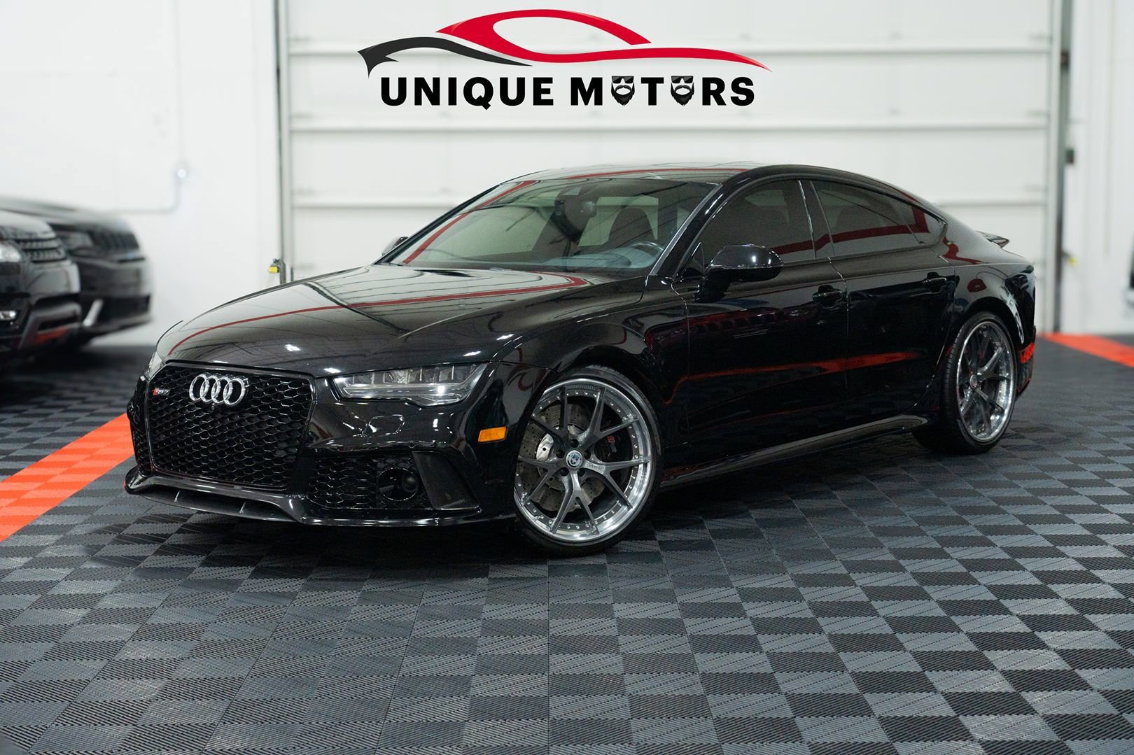 Used 2016 Audi RS 7 Prestige w/ Carbon-Optic Package image 1