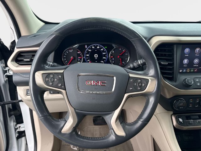 Used 2020 GMC Acadia Denali w/ Technology Package FWD image 28