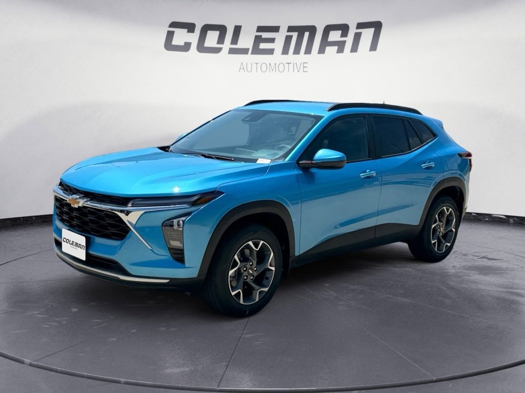 New 2025 Chevrolet Trax LT w/ Driver Confidence Package