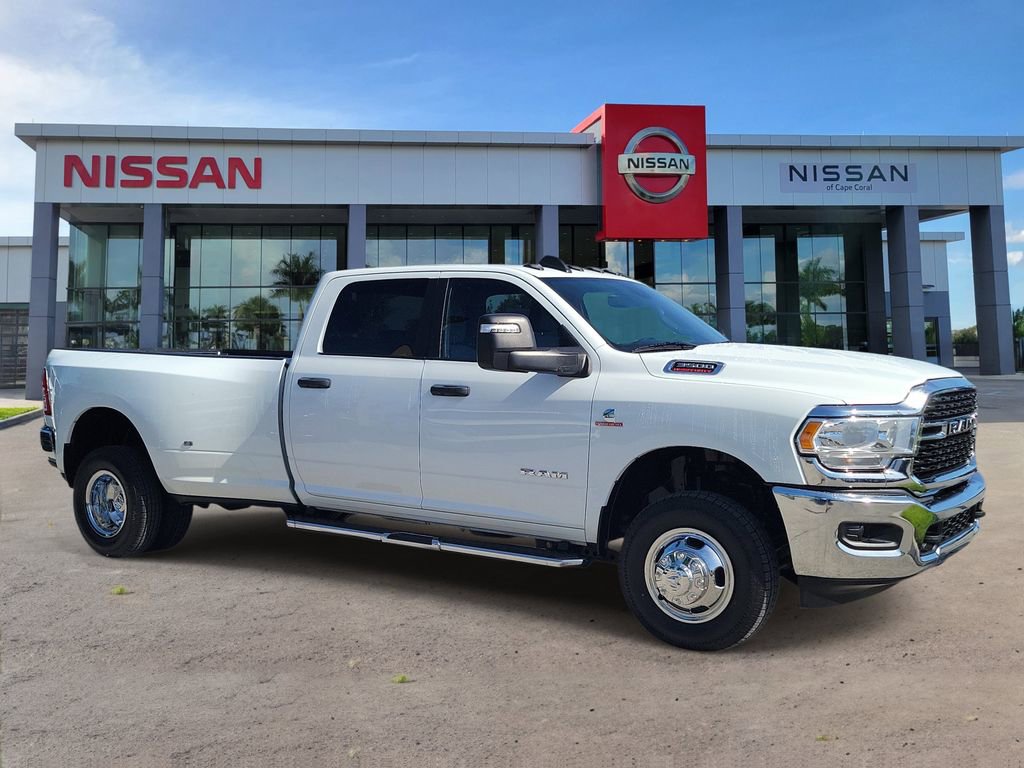 Used 2024 RAM 3500 Big Horn image 2