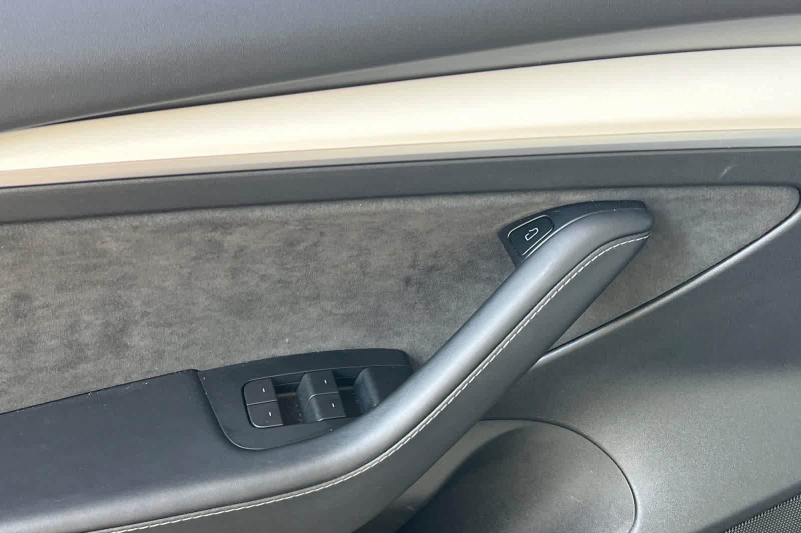 Used 2023 Tesla Model 3 Standard Range RWD image 13