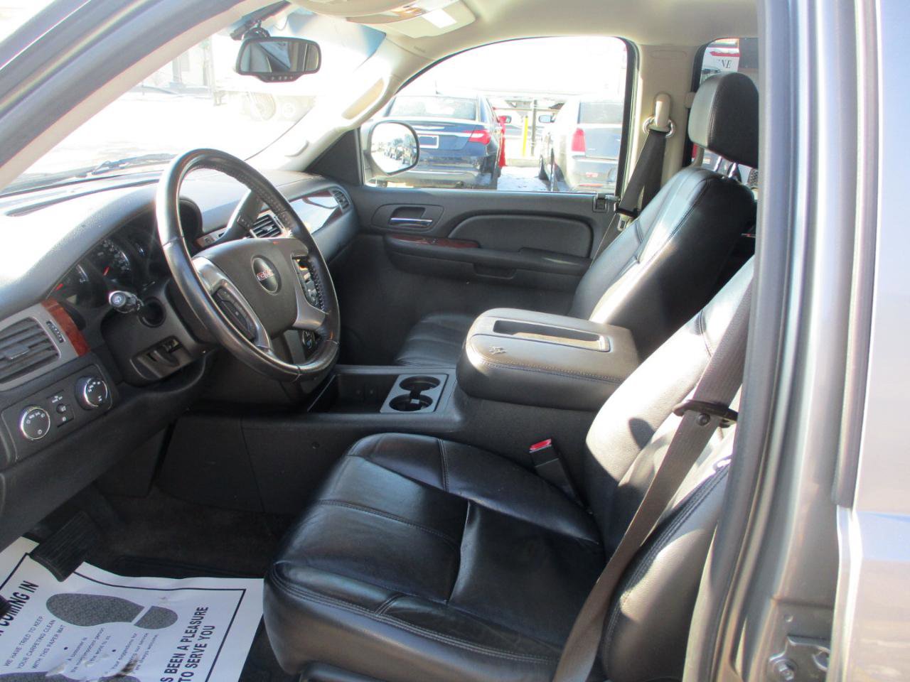 Used 2009 GMC Yukon SLT AWD/4WD image 10