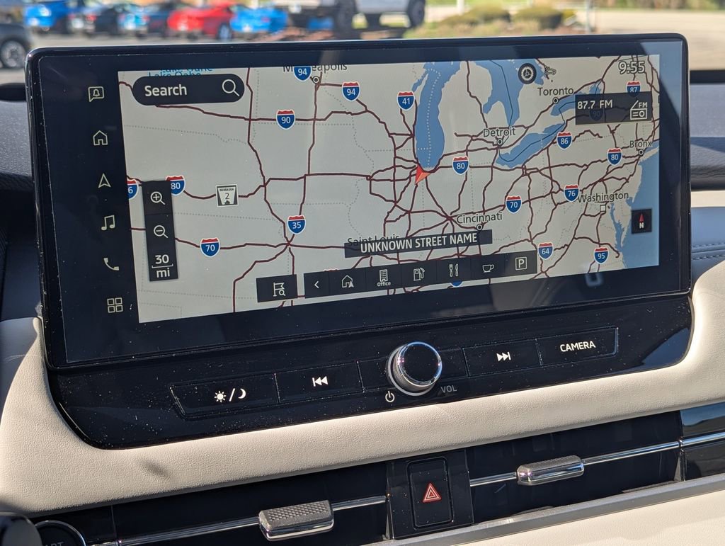 Used 2025 Mitsubishi Outlander AWD image 17