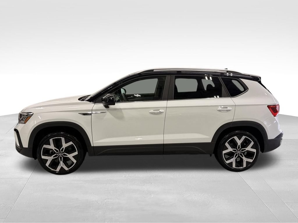 Used 2023 Volkswagen Taos SEL AWD/4WD image 2