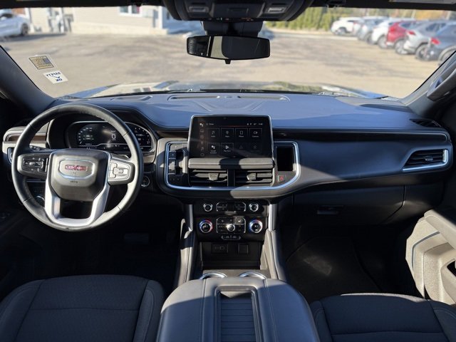 Used 2023 GMC Yukon XL SLE image 23